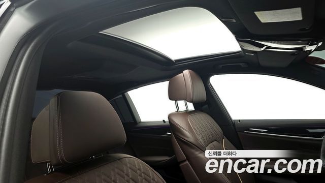 BMW 5-Series 530i M Sport Package