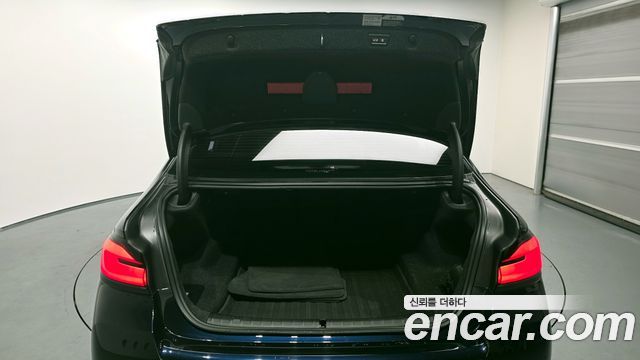 BMW 5-Series 530i M Sport Package