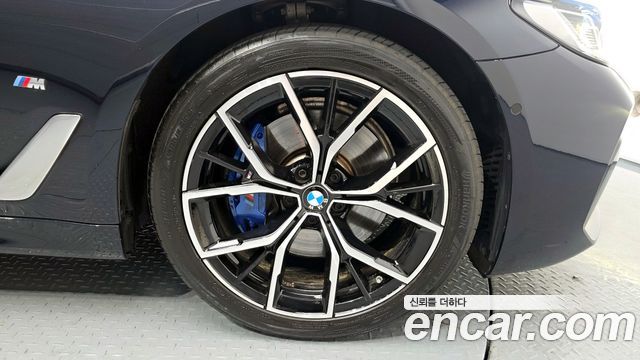 BMW 5-Series 530i M Sport Package
