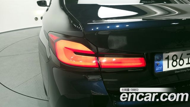 BMW 5-Series 530i M Sport Package