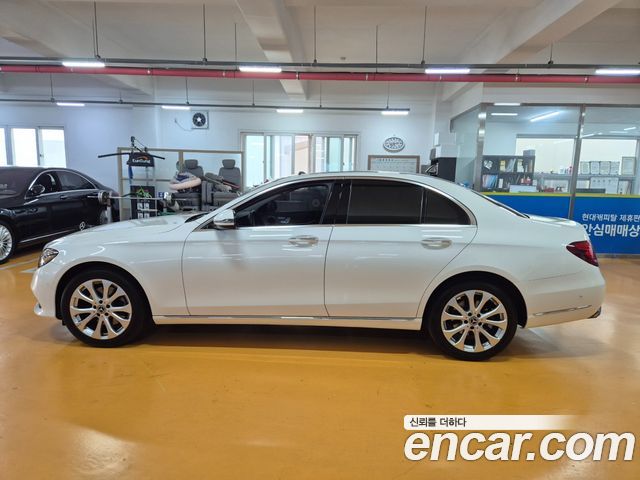 Mercedes-Benz E-Class E220d 4MATIC Exclusive