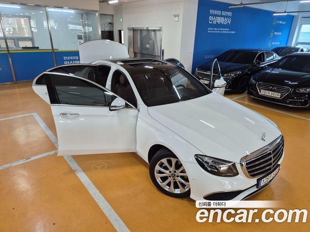 Mercedes-Benz E-Class E220d 4MATIC Exclusive