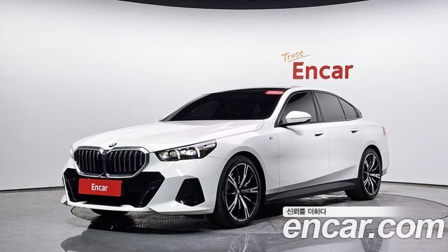 BMW 5-Series 530i xDrive M Sport