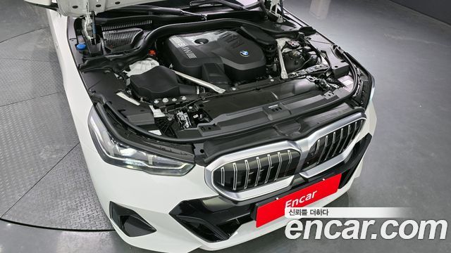 BMW 5-Series 530i xDrive M Sport