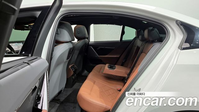 BMW 5-Series 530i xDrive M Sport