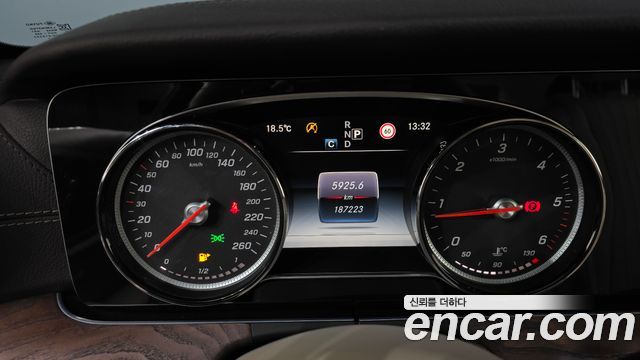 Mercedes-Benz E-Class E220d Exclusive