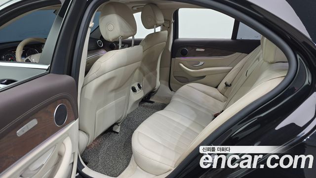 Mercedes-Benz E-Class E220d Exclusive
