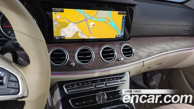 Mercedes-Benz E-Class E220d Exclusive