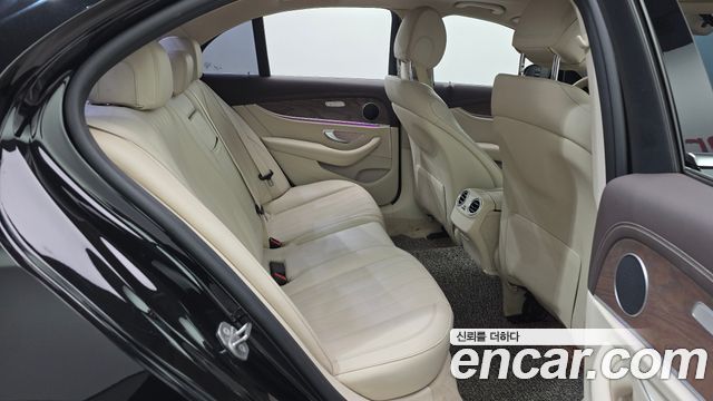 Mercedes-Benz E-Class E220d Exclusive