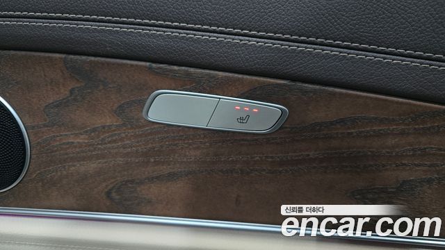 Mercedes-Benz E-Class E220d Exclusive