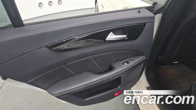 Mercedes-Benz CLS-Class CLS63 AMG S 4MATIC