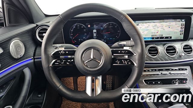 Mercedes-Benz E-Class E220d 4MATIC AMG Line