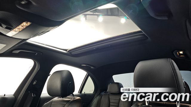 Mercedes-Benz E-Class E220d 4MATIC AMG Line