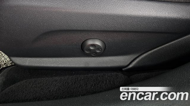 Mercedes-Benz E-Class E220d 4MATIC AMG Line