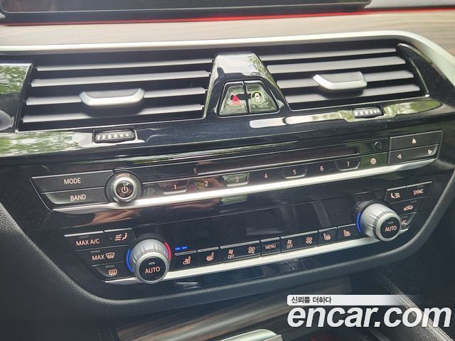 BMW 5-Series 530i Luxury Plus