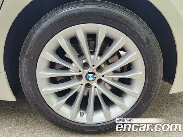 BMW 5-Series 530i Luxury Plus