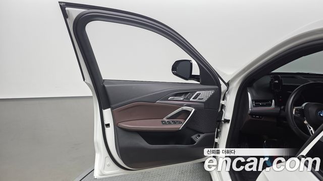 BMW iX1 xDrive 30 M Sport