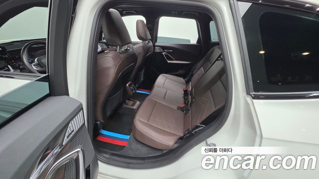 BMW iX1 xDrive 30 M Sport