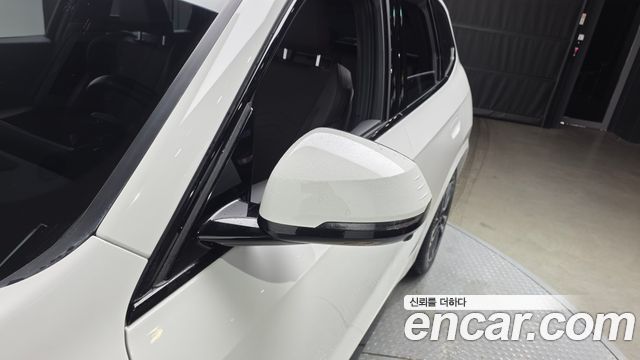 BMW iX1 xDrive 30 M Sport