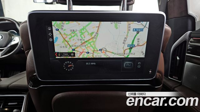 BMW 7-Series 750Li xDrive
