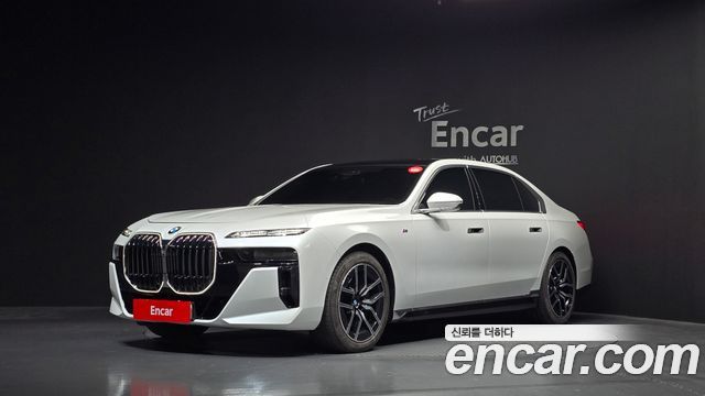 BMW 7-Series 740i xDrive M Sport