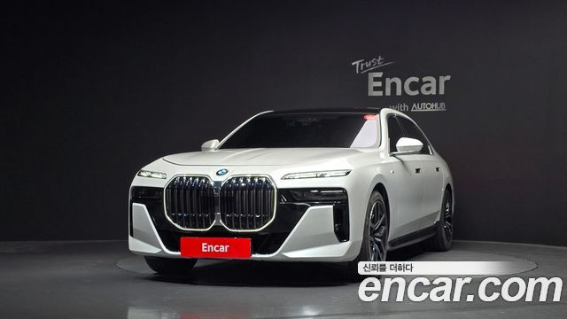BMW 7-Series 740i xDrive M Sport