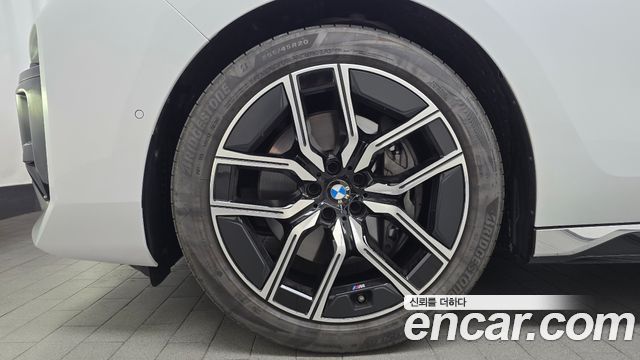 BMW 7-Series 740i xDrive M Sport