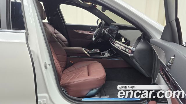 BMW 7-Series 740i xDrive M Sport