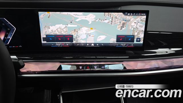 BMW 7-Series 740i xDrive M Sport