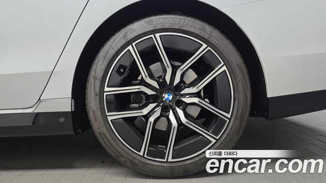 BMW 7-Series 740i xDrive M Sport