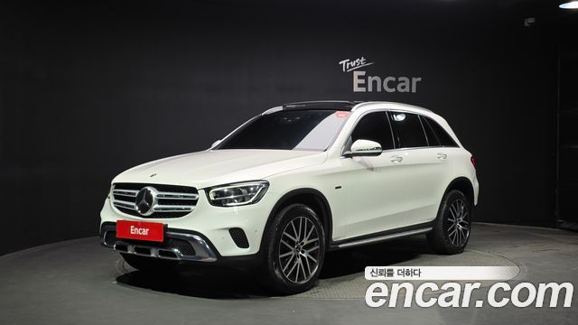 Mercedes-Benz GLC-Class GLC300e 4MATIC