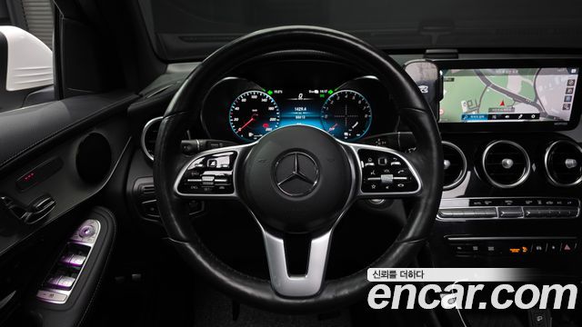 Mercedes-Benz GLC-Class GLC300e 4MATIC