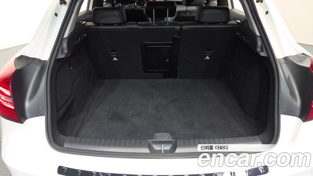 Mercedes-Benz GLA-Class GLA220