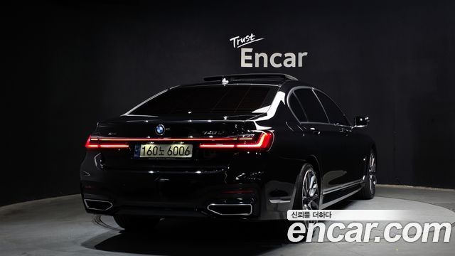 BMW 7-Series 740Li xDrive M Sport Package