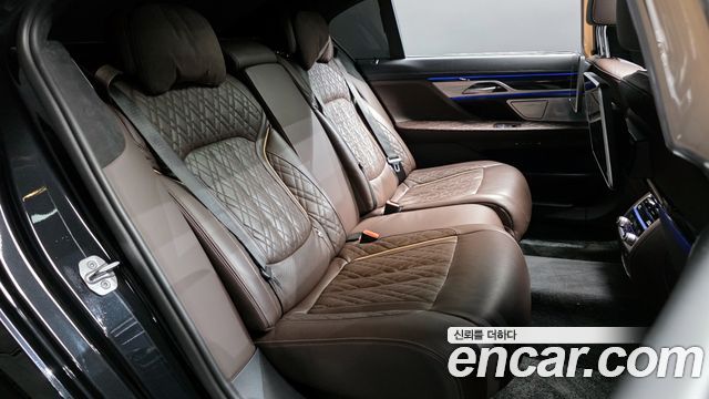 BMW 7-Series 740Li xDrive M Sport Package