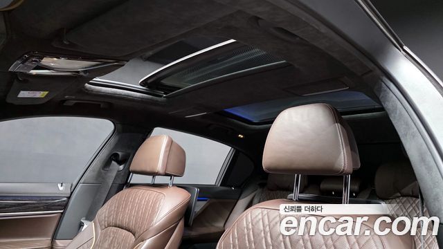 BMW 7-Series 740Li xDrive M Sport Package