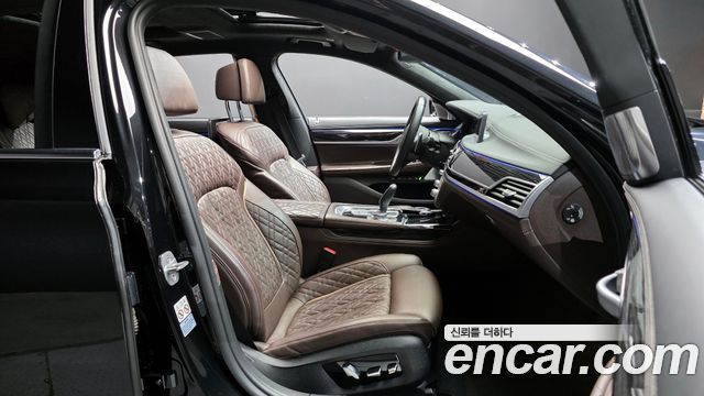 BMW 7-Series 740Li xDrive M Sport Package