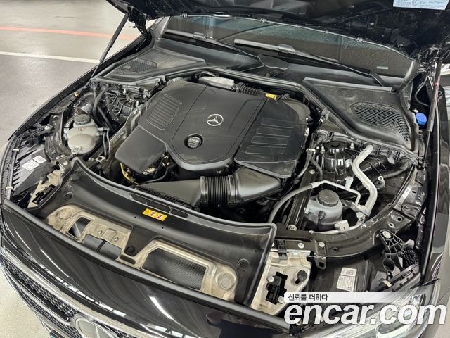 Mercedes-Benz E-Class E200 Avantgarde