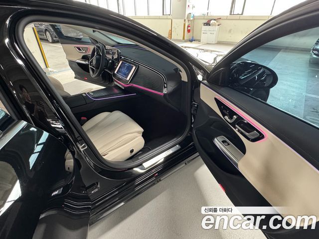 Mercedes-Benz E-Class E200 Avantgarde