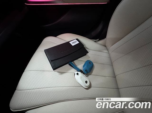 Mercedes-Benz E-Class E200 Avantgarde