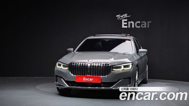 BMW 7-Series 740Li xDrive Design Pure Excellence