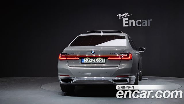 BMW 7-Series 740Li xDrive Design Pure Excellence