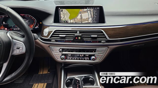 BMW 7-Series 740Li xDrive Design Pure Excellence