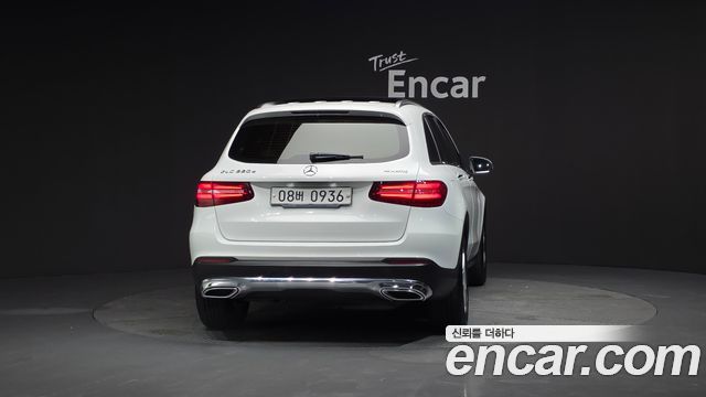 Mercedes-Benz GLC-Class GLC220 d 4MATIC