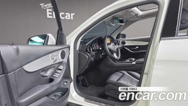 Mercedes-Benz GLC-Class GLC220 d 4MATIC