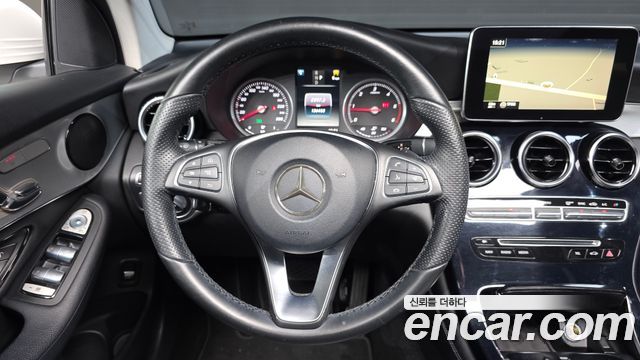 Mercedes-Benz GLC-Class GLC220 d 4MATIC