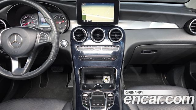 Mercedes-Benz GLC-Class GLC220 d 4MATIC