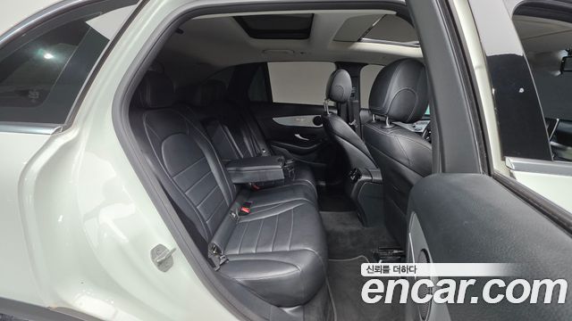 Mercedes-Benz GLC-Class GLC220 d 4MATIC