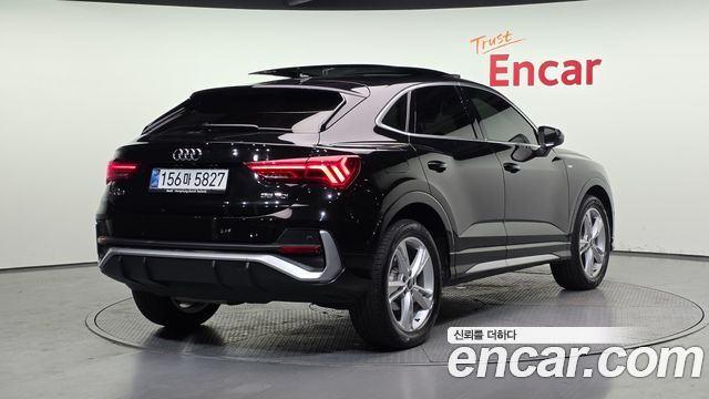 Audi Q3 35 TDI Premium Sportback