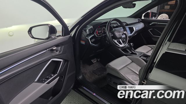 Audi Q3 35 TDI Premium Sportback